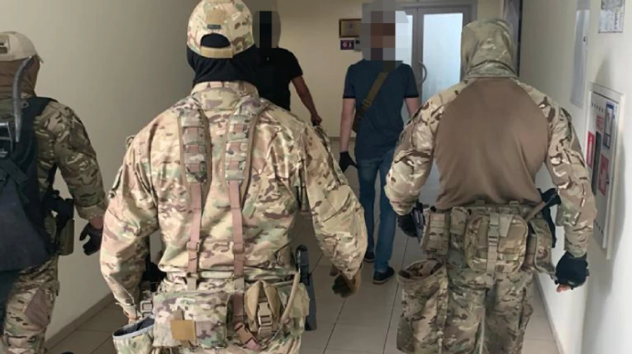 Обшуки в Одеській міськраді: закупили на 13 млн безкоштовних підручників