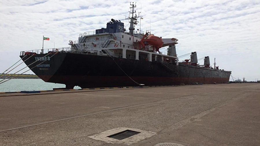 Судно российской компании перепродали сразу после незаконного снятия ареста – СМИ