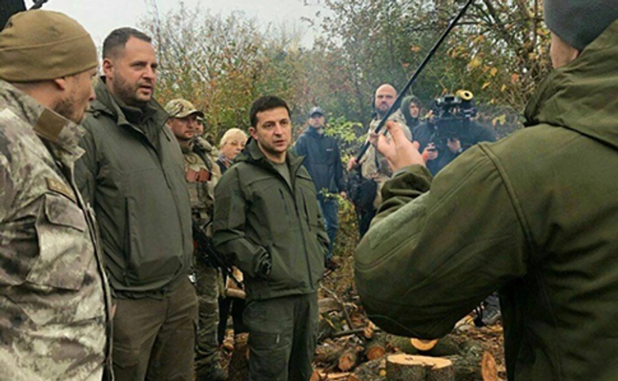 Ветерани вивезли зброю з Золотого – поліція