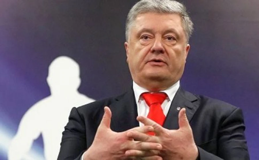 Порошенко объяснил рейтинг виртуального кандидата Зеленского