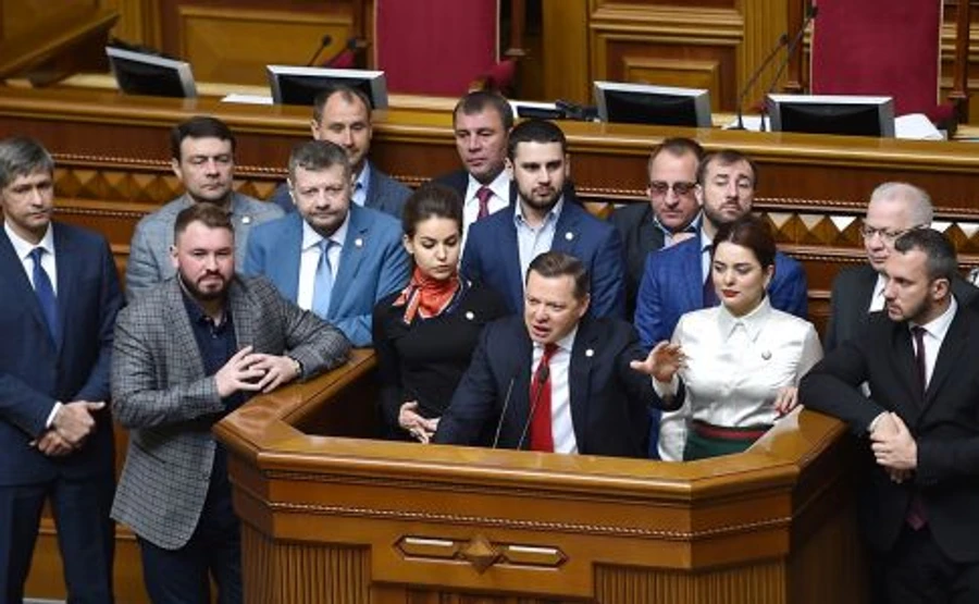 Раптові спонсори Ляшка: ясновидиця, студентка і люди Ригованова