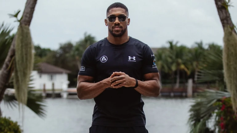 Дядя Джошуа заявил, что Энтони завершил боксерскую карьеру