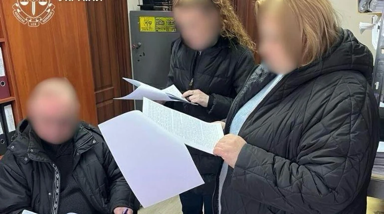 Фіктивні медвисновки за $5000: троє лікарів отримали підозру