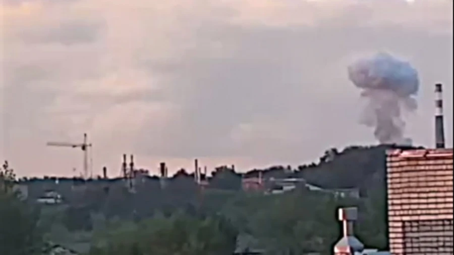 Ukrainian Defence Intelligence kamikaze drones hit Tambov Gunpowder Plant in Russia – Ukrainska Pravda sources, video