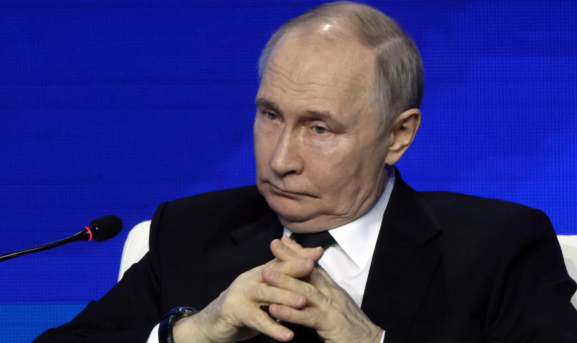 Russian leaders see potential truce as a lifeline for struggling economy