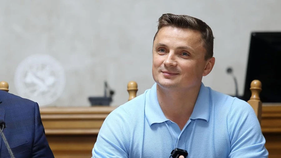 ВАКС отказался отстранить от должности задержанного на взятке главу Тернопольского облсовета − ЦПК