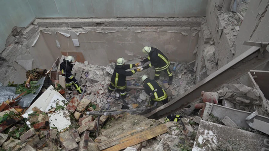 4 people dead, 40 wounded, 50 cars destroyed and 30 houses damaged: aftermath of Russian strike on Lviv