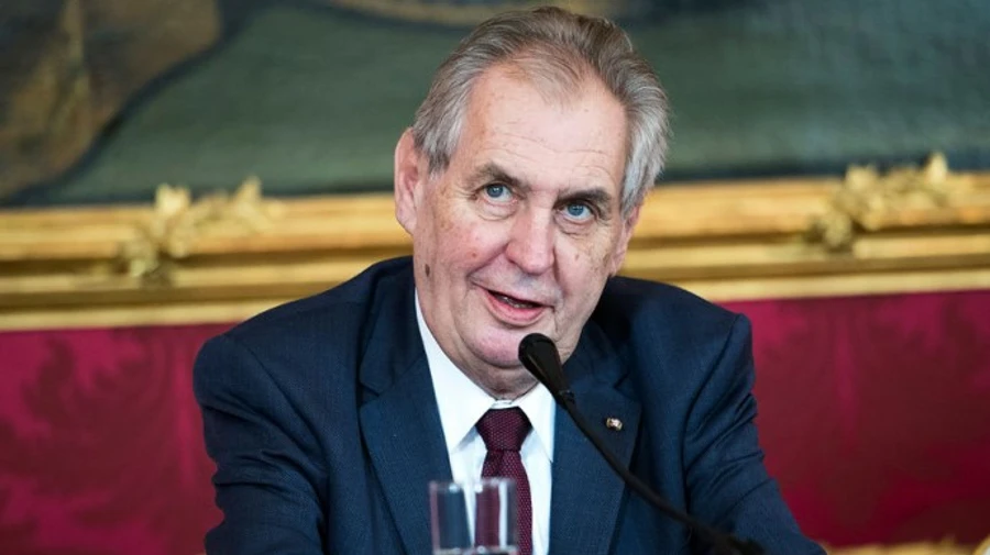 У Чехії госпіталізували чинного та колишнього президентів