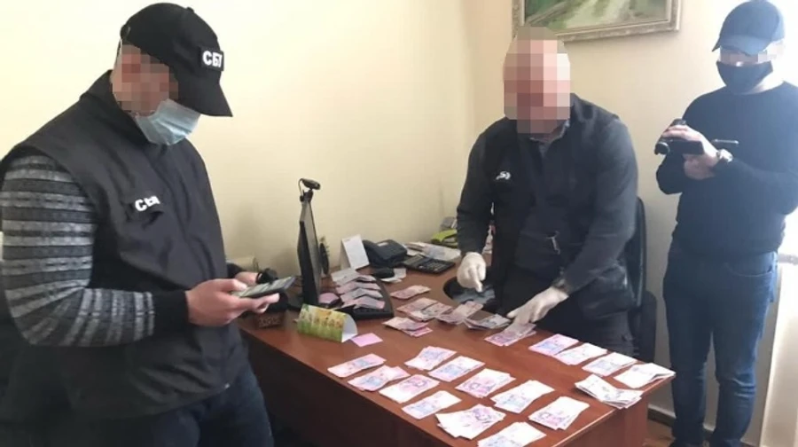 СБУ провела обшуки у філії Суспільного