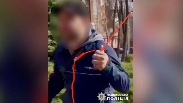 У Харкові військовий ТЦК застосував травматичний автомат в сутичці з цивільним, який бився кастетом