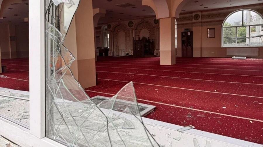 Russian nighttime attack on Kyiv damages central mosque – photos