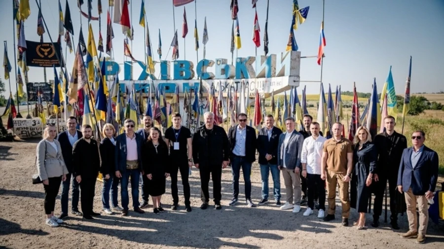 Ukraine's foreign minister shares photos from Ukrainian ambassadors' visit to Zaporizhzhia