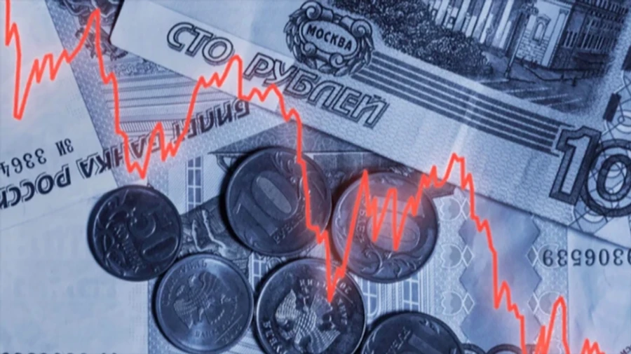 Russians turning to payday loans with 300% annual interest, Russian media outlet reports