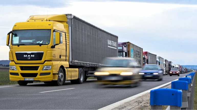 В Україні за місяць впав попит на вантажівки: популярні марки листопада