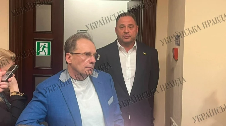 Єрмак про плани на майбутнє: Залишається в Україні, буде їздити на фронт