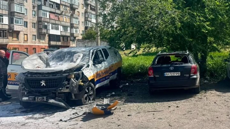 Оккупанты в Краматорске атаковали автомобиль гражданской защиты, есть раненый