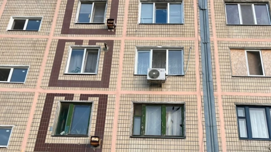 Атака Шахедов: на Днепропетровщине повреждены дома и авто