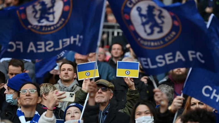 Челсі затягує час: чому Роман Абрамович гальмує з передачею Україні коштів від продажу клубу