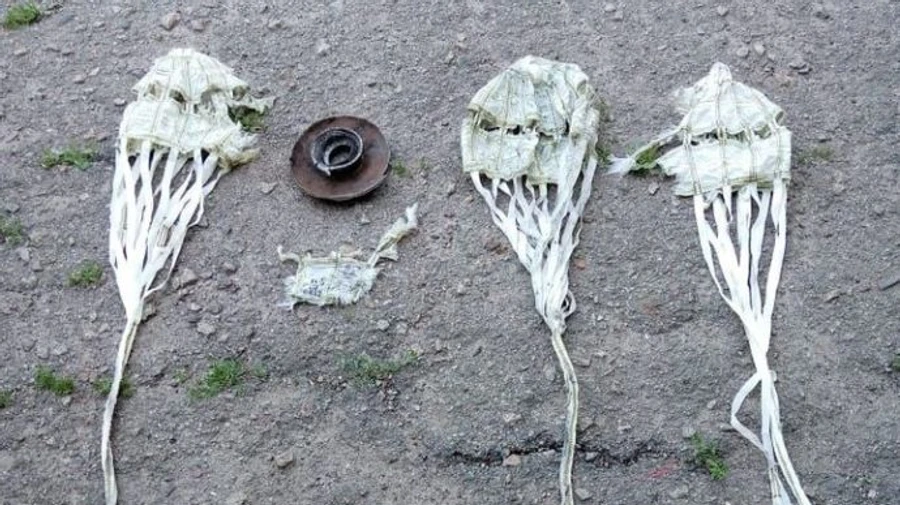 Kharkiv Region: the Russians drop parachute shells on Zolochiv