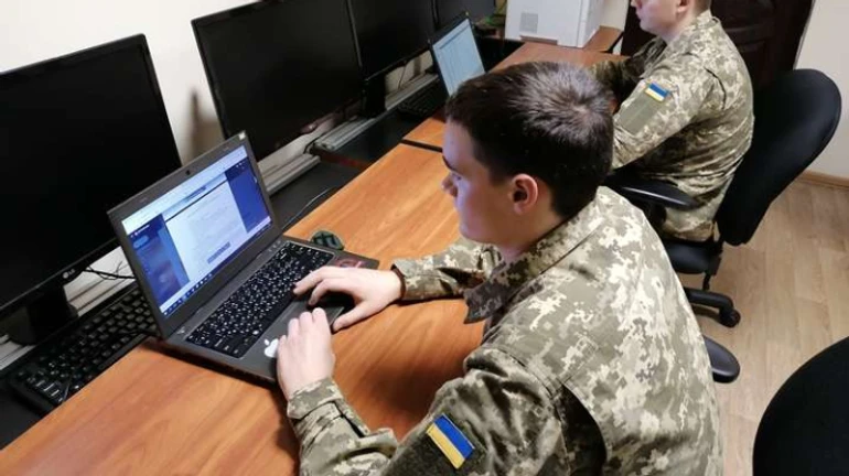 Українців запрошують вступити до кібервійськ