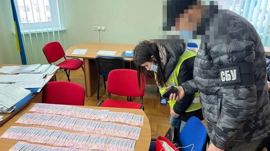 У медзакладі Києва викрили корупційну схему: серед організаторів – ексзаступниця міністра