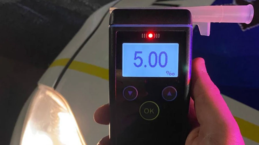 Водія Range Rover зі смертельною дозою алкоголю в крові зупинили у Чернівцях