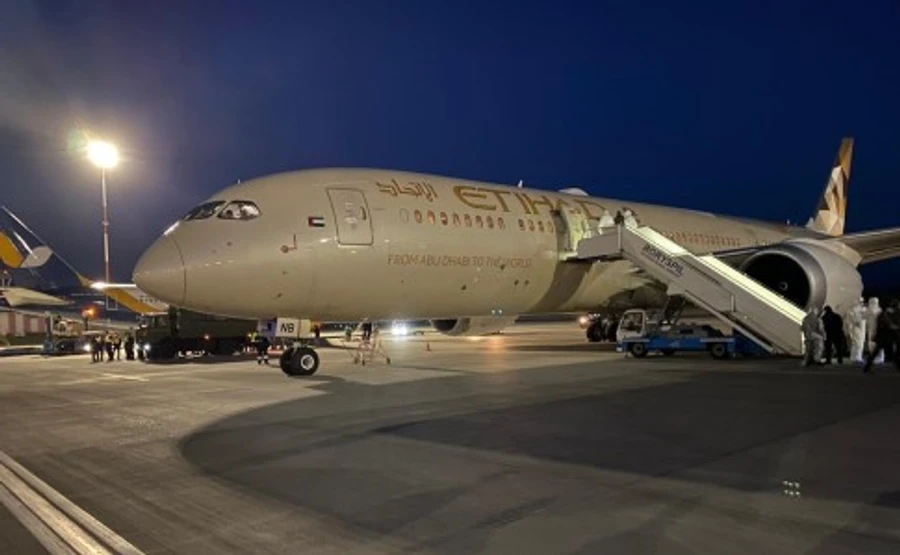 В Україну прибув літак з 10 тоннами гуманітарки від ОАЕ