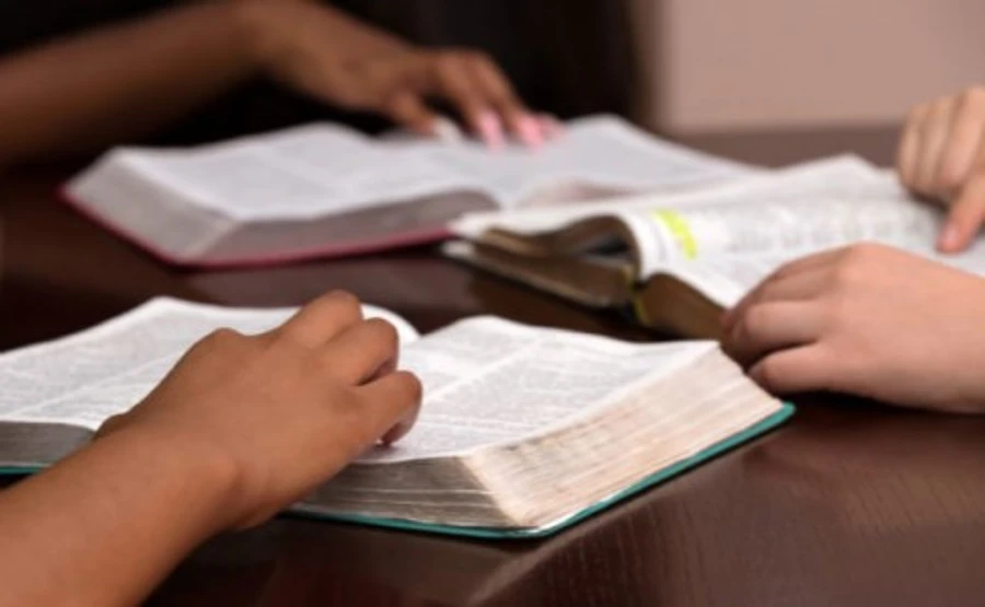 Спалах Covid на Дніпропетровщині: поліція взялася за біблійну школу