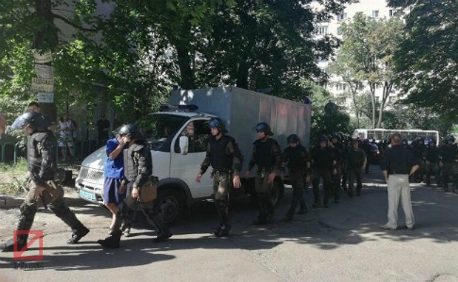 Бунт торнадівців: відсторонили двох співробітників Лук'янівського СІЗО