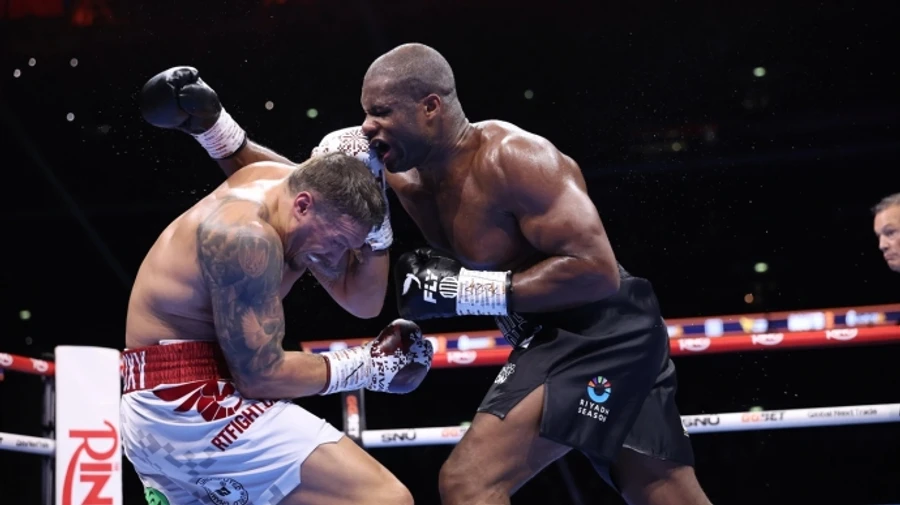 Usyk stuns Dubois with 5th-round KO, solidifies heavyweight crown