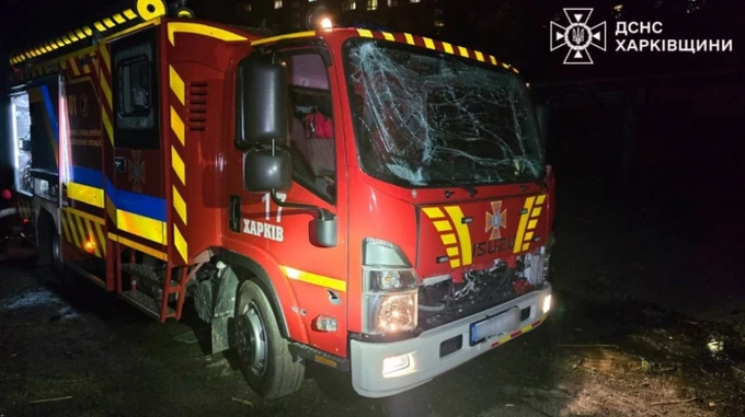 Спасатели попали под обстрел в Харькове и Херсоне