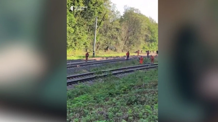 У Генштабі пояснили пошкодження залізниці на Київщині: детонація боєприпасів у поїзді