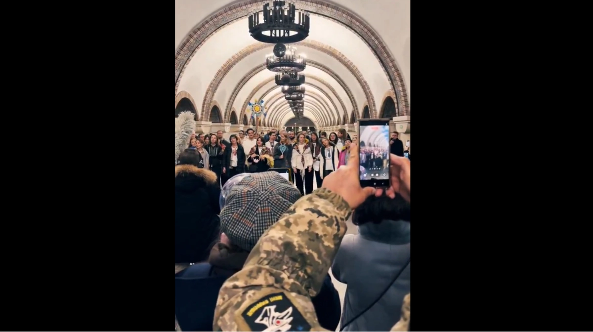 UK, German and French embassies sing Ukrainian carol Shchedryk in Kyiv metro – video
