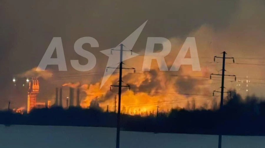 У Смоленській області РФ дрони вдарили по хімзаводу Дорогобуж: спалахнула пожежа