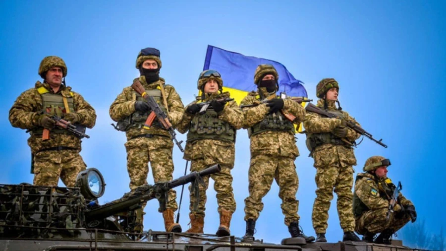 Новий обмін полоненими: додому повертаються 14 українців, зокрема одна вагітна військова