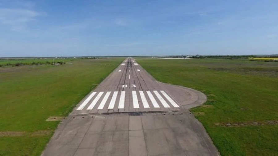 Аэропорт Херсон закрыли на реконструкцию