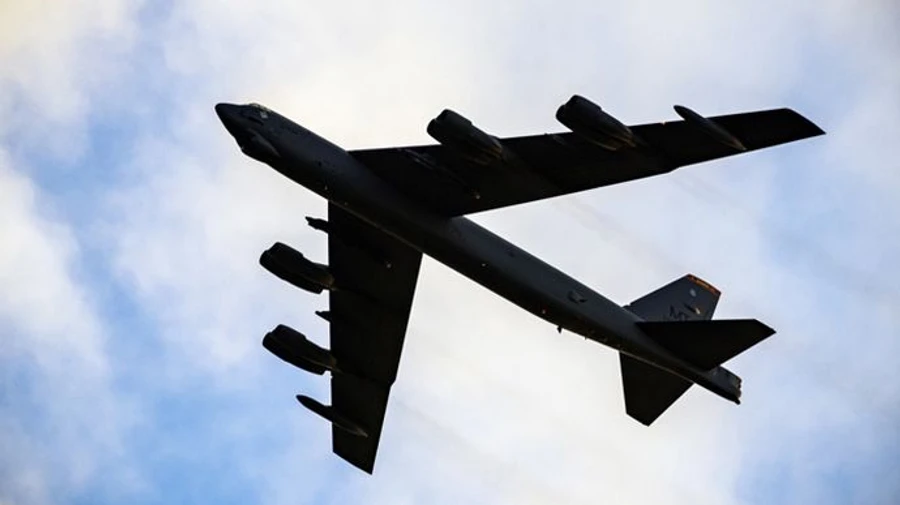 Україна пропонує НАТО простір над Кримом для польотів і операцій