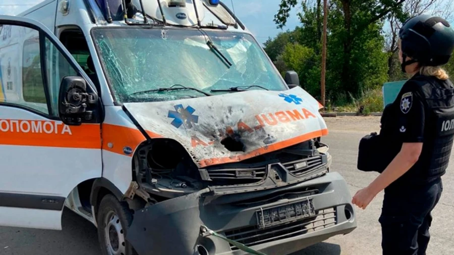 Россияне ударили дроном по скорой на Харьковщине: пострадали медики