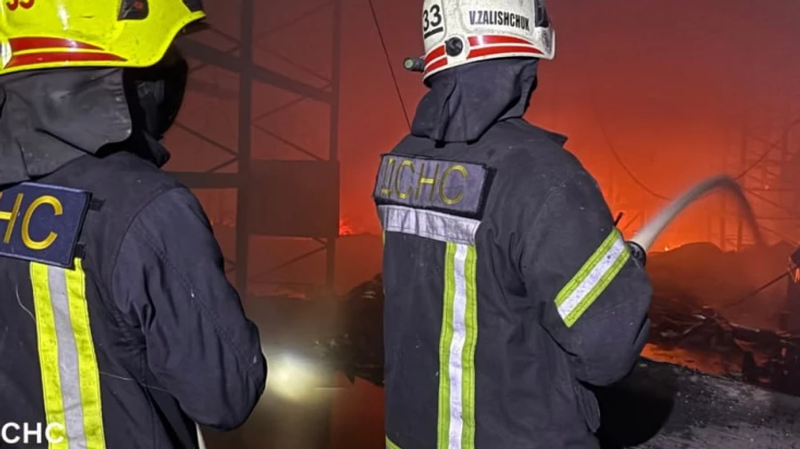 Drone debris caused fire in Kyiv, mayor says