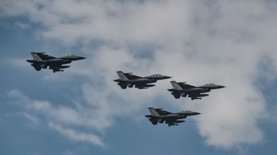 Чехия и Украина договорились сотрудничать в подготовке пилотов F-16