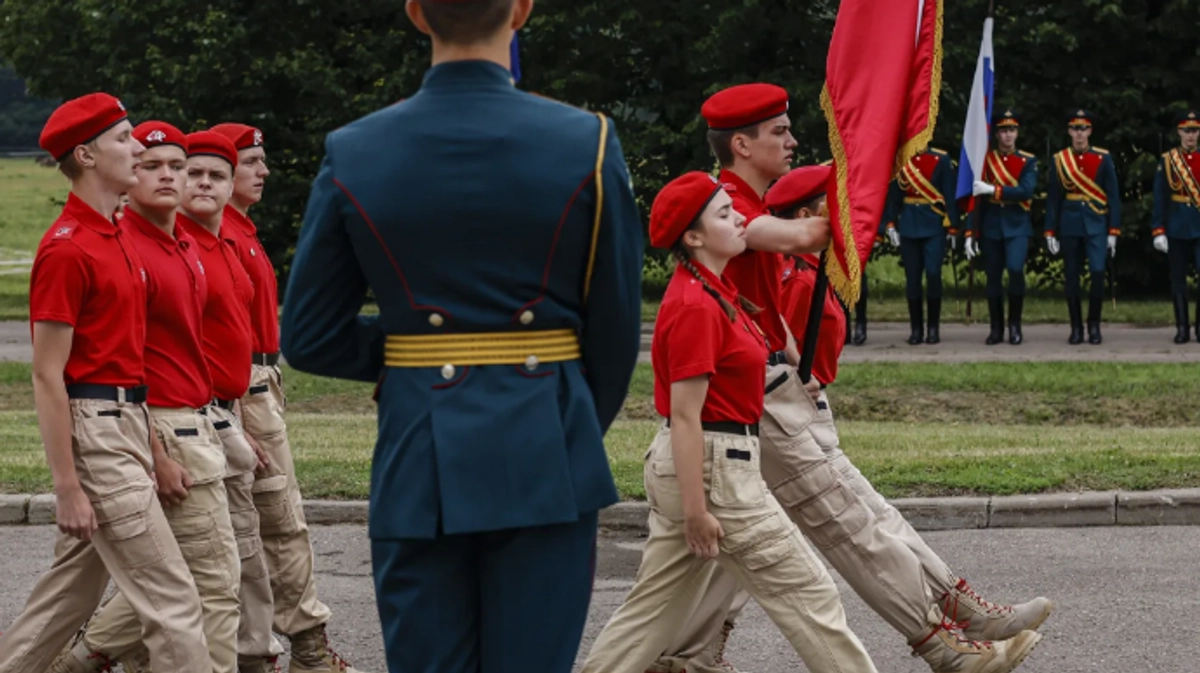 Russian High Russian high-school students to learn how to shoot live ammunition ...