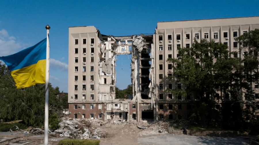 Russians attack Mykolaiv, powerful explosions rock the city – mayor