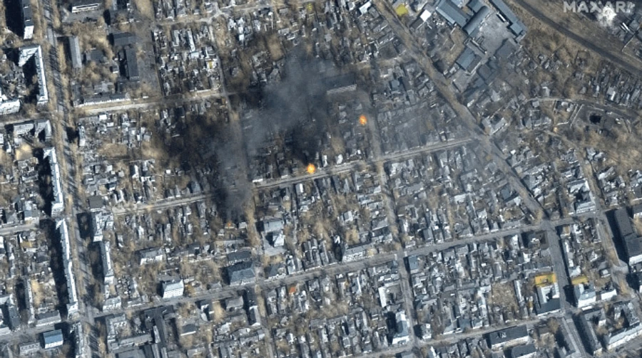 Russians drop 50 to 100 bombs on Mariupol every day