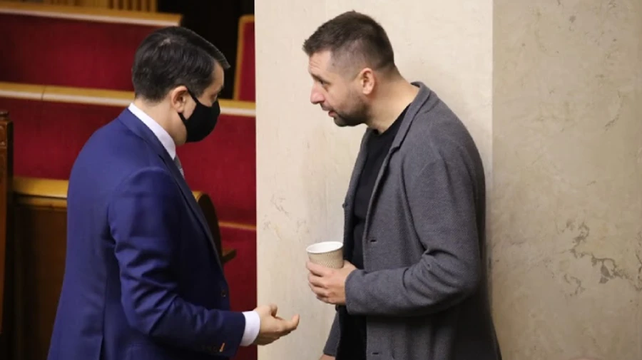 Разумков про ініціативу відставки: Була задача, Арахамія її виконав