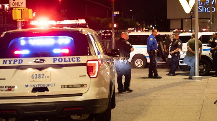 Во время стрельбы в Нью-Йорке трое человек погибли, 15 – пострадали