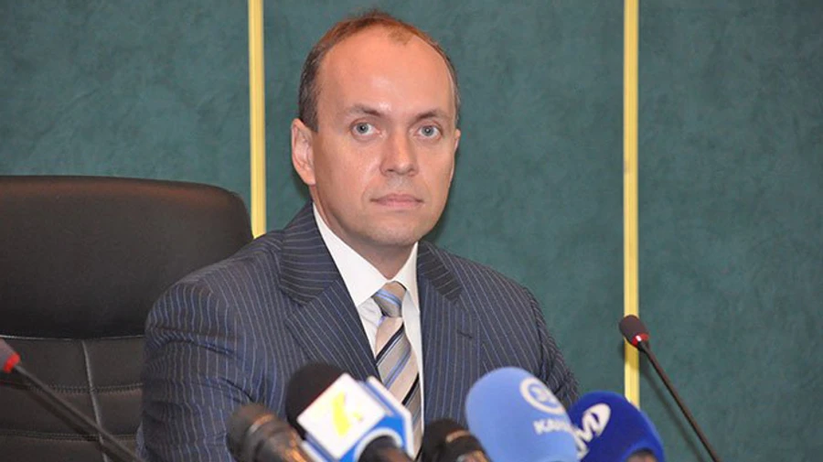 Зеленський звільнив главу Хмельниччини