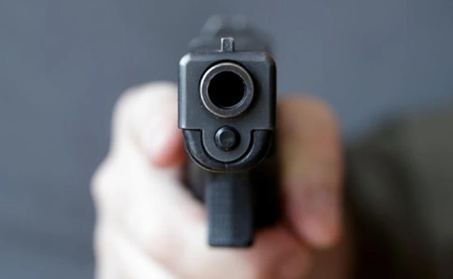 У столиці чоловік відкрив хаотичну стрілянину на всі боки