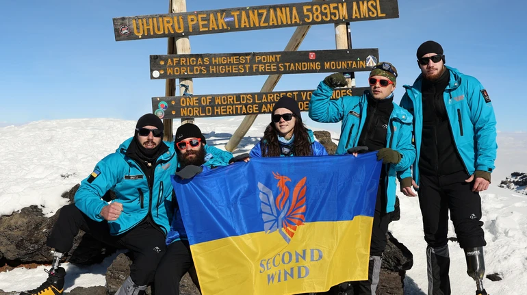 Після поранення – на Кіліманджаро. Як підкорення найвищої гори Африки українськими ветеранами з ампутаціями стало фільмом Друге дихання