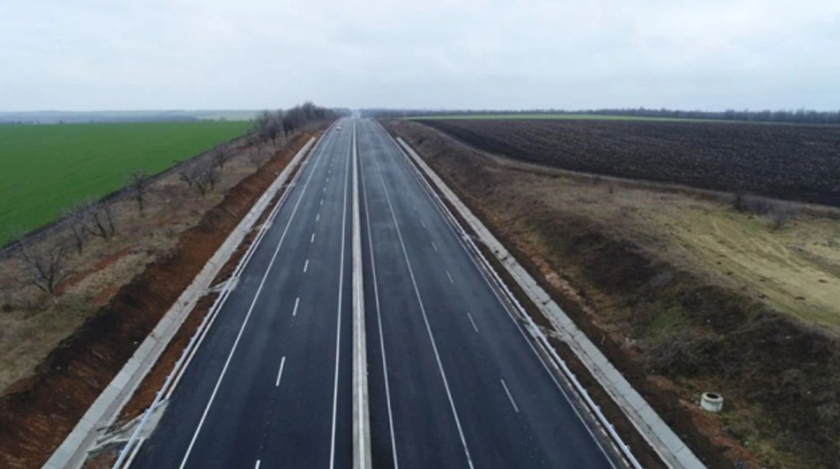 Ukraine and Moldova plan alternative routes after Russian strike on strategic bridge