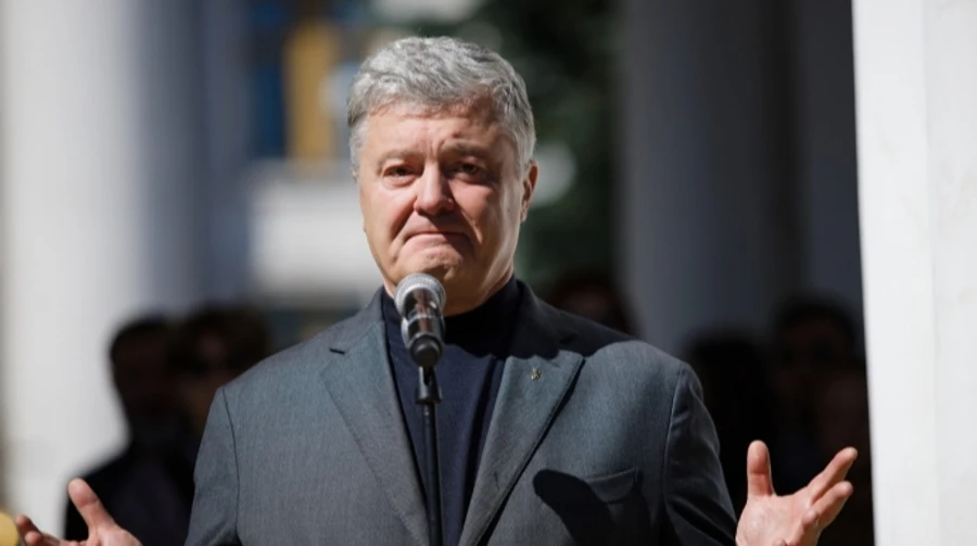 Верховный суд отказал Порошенко в снятии с него санкций, введенных Зеленским